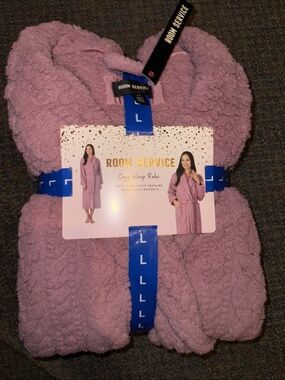 Room Service, Large Robe